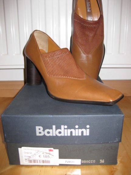 Neue Damenschuhe Gr. 36