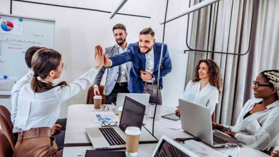 Wir bieten Kredite für Privatpersonen und Unternehmen- Whatsapp: +905432421487